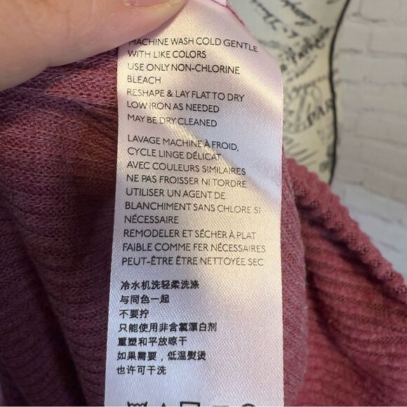 We The Free Main Squeeze Hacci Top size Extra Small - Picture 8 of 9